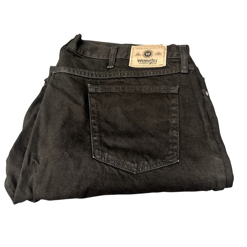 Vintage Wrangler Jeans Mens 42x30 ACTUAL Black Relaxed Fit Denim - Picture 1 of 8